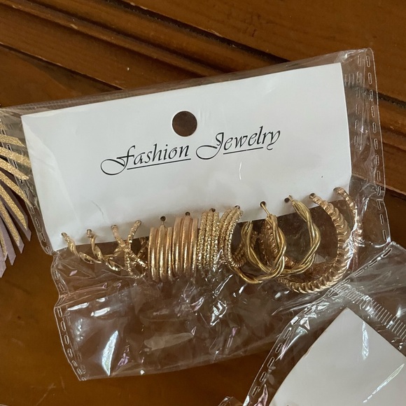 Gold jewelry - Picture 7 of 9